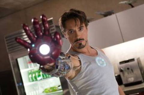 Robert Downey als Tony Stark